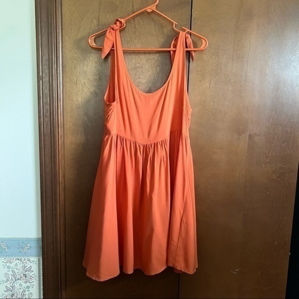 Forever 21 NWT Sundress Dark Tangerine Size Small tie Shoulders❤️